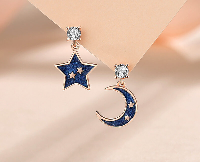 Luna-Earrings-3SQ-e1746622967147
